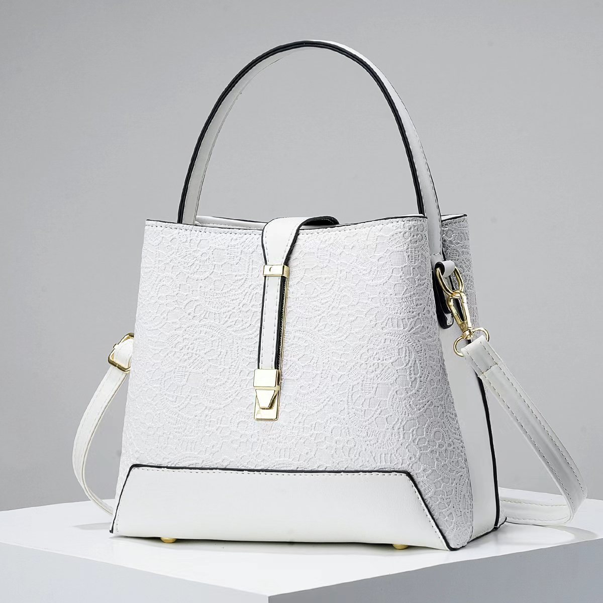 Neue Luxus-Einkaufstasche aus  – Leather Work Bag Bewertung und Preis