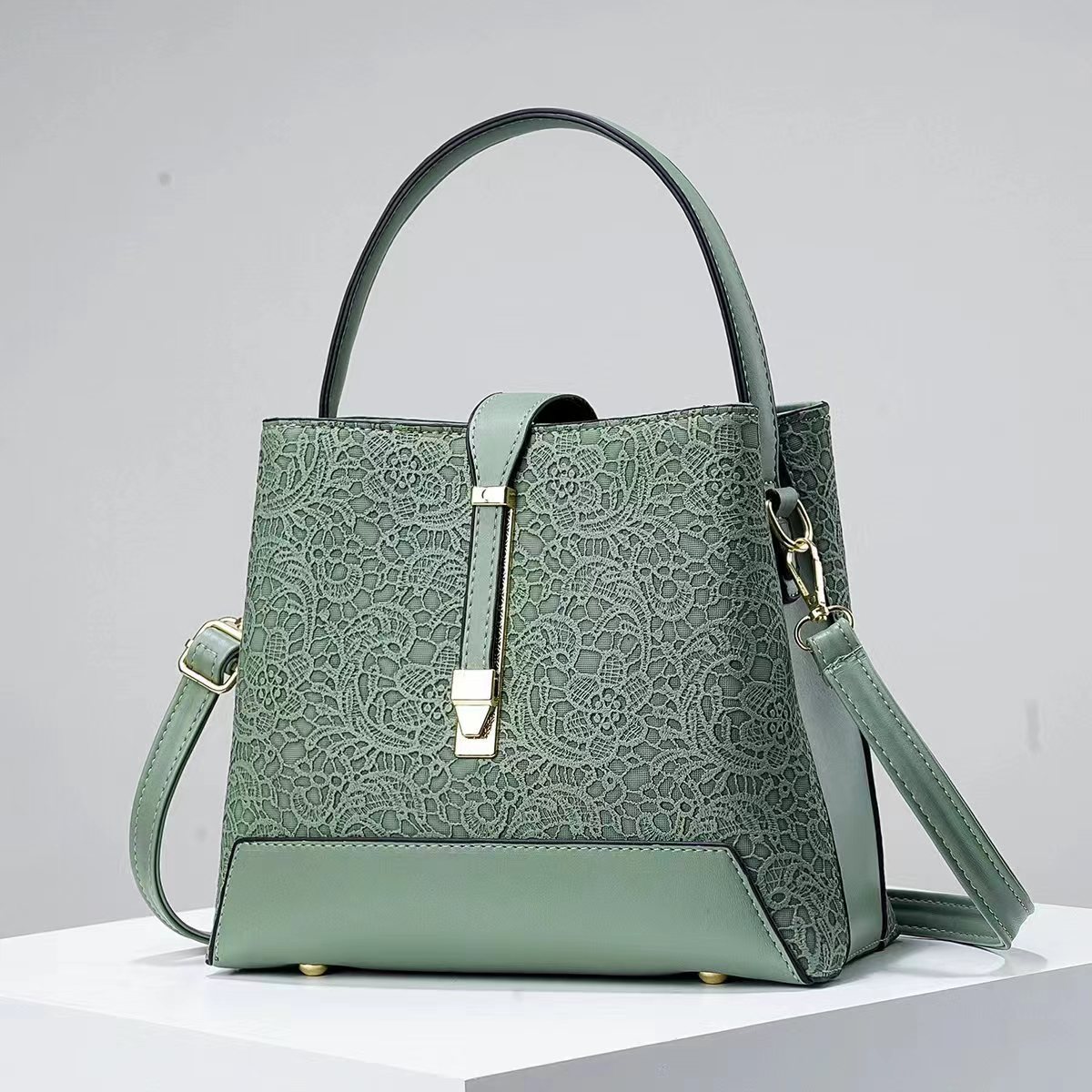 Neue Luxus-Einkaufstasche aus  – Leather Work Bag Bewertung und Preis