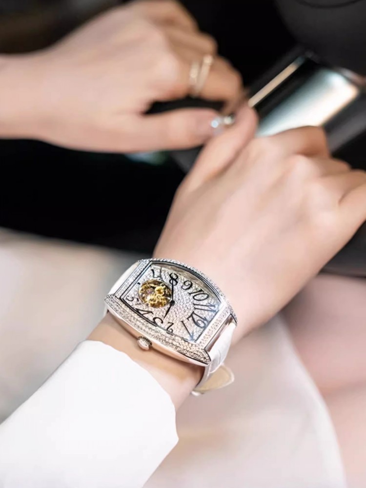 Frauen Glänzende Diamanten Ver – Leatherwork Ideas Bewertung und Preis